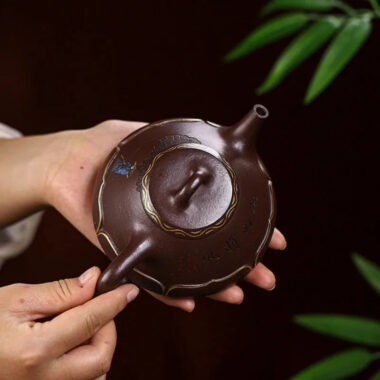Full Handmade Yixing Zisha Teapot [Zhi Yu Shao Feng] (Lao Zi Ni – 300ml)