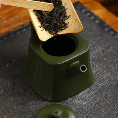 Full Handmade Yixing Zisha Teapot [Zhizu Changle] (Douqing Sha – 260ml)