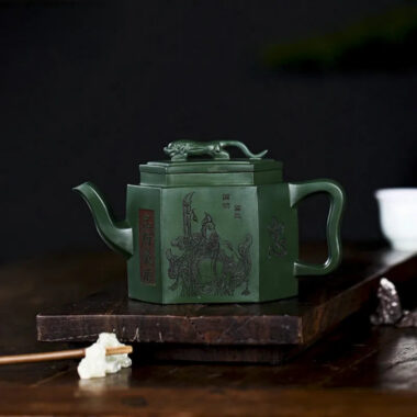 Full Handmade Yixing Zisha Teapot [Zhong Gan Yi Dan] (Feicui Lu Ni – 450ml)