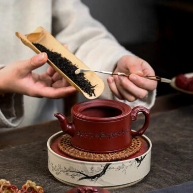 Full Handmade Yixing Zisha Teapot [Zhu Bao Ping An] (Long Xue Sha – 200ml)