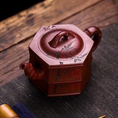 Full Handmade Yixing Zisha Teapot [Zhu Yun Mei Xiang] (Long Xue Sha – 400ml)