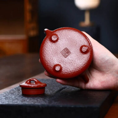 Full Handmade Yixing Zisha Teapot [Ziye Shi Piao Pot] (Dahongpao – 200ml)