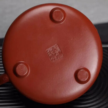 Full Handmade Yixing Zisha Teapot [Ziye Shi Piao Pot] (Dahongpao – 300ml)