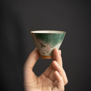 Ge Kiln Hand-painted Ice Crackle Ceramic [Lotus] Straw Hat Tea Cup Set