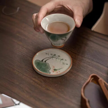 Ge Kiln Hand-painted Ice Crackle Ceramic Tea Set [Lotus]