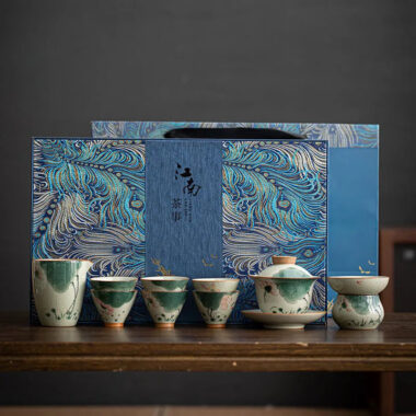 Ge Kiln Hand-painted Ice Crackle Ceramic Tea Set [Lotus]