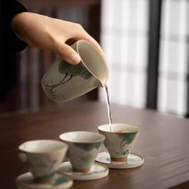 Ge Kiln Hand-painted Ice Crackle Ceramic Tea Set [Lotus]