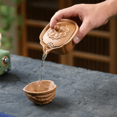 Handmade Yixing Zisha Hand-Grab Pot / Teapot [Lotus] (Zi Ni/Jiang Po Ni – 170ml)