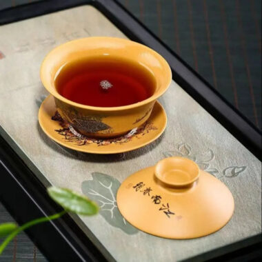 Handmade Yixing Zisha Gaiwan [Spring of Jiangnan] (Huangjin Duan Ni – 150ml)