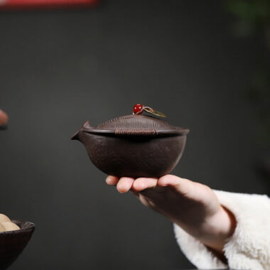 Handmade Yixing Zisha Hand-Grab Pot / Teapot [Wealthy] (Zhu Ni – 130ml)