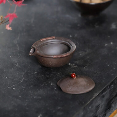Handmade Yixing Zisha Hand-Grab Pot / Teapot [Wealthy] (Zhu Ni – 130ml)