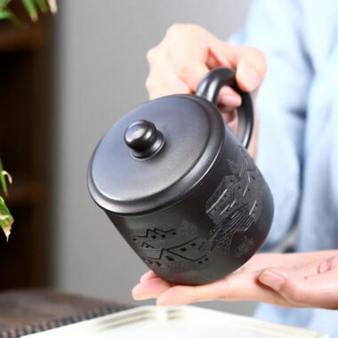 Handmade Yixing Zisha Tea Mug [Yi Jiangnan] (Shi Huang – 400ml)