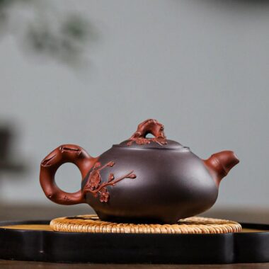 Handmade Yixing Zisha Teapot [Three Friends of Winter] (Zi Ni – 220ml)