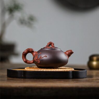 Handmade Yixing Zisha Teapot [Three Friends of Winter] (Zi Ni – 220ml)