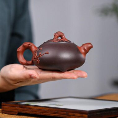 Handmade Yixing Zisha Teapot [Three Friends of Winter] (Zi Ni – 220ml)