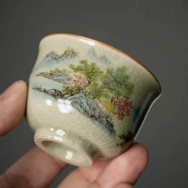 Jindezhen Gu Ru Ice Crackle Ceramic Tea Cup [Zhi Ci Qinglu]