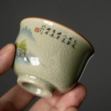 Jindezhen Gu Ru Ice Crackle Ceramic Tea Cup [Zhi Ci Qinglu]