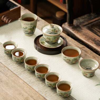 Jindezhen Gu Ru Ice Crackle Ceramic Tea Set [Zhi Ci Qinglu]