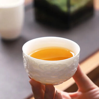 Mutton Fat Jade White Porcelain Tea Cup [Fudiao Xiang Yun] 110ml