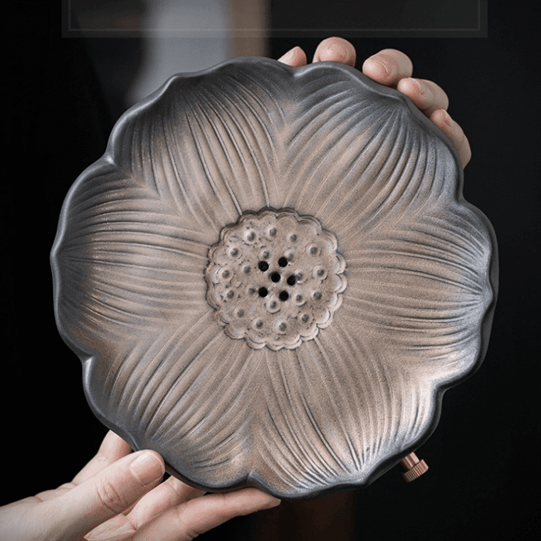 Retro Gilded Ceramic [Lotus] Storage Tea Tray | Pot Stand