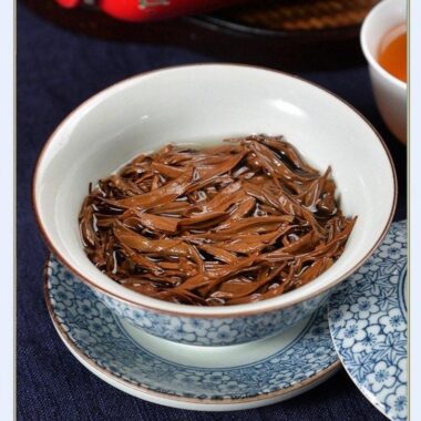 Wuyi [Jin Jun Mei] Ceramic Jar Gift Box Set 300g