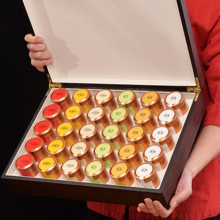 Wuyi Yan Cha [Narcissus / Rougui / Qilan / Da Hong Pao | Jin Jun Mei / Lapsang Souchong] Small Cannd Gift Box Set 250g