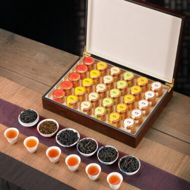 Wuyi Yan Cha [Narcissus / Rougui / Qilan / Da Hong Pao | Jin Jun Mei / Lapsang Souchong] Small Cannd Gift Box Set 250g