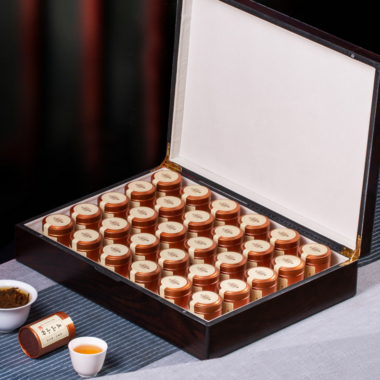 Wuyi Yan Cha [Narcissus / Rougui / Qilan / Da Hong Pao | Jin Jun Mei / Lapsang Souchong] Small Cannd Gift Box Set 250g