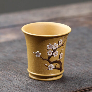 Yixing Zisha Master Tea Cup [Plum Blossom] 100ml (Color Change by Temperature)