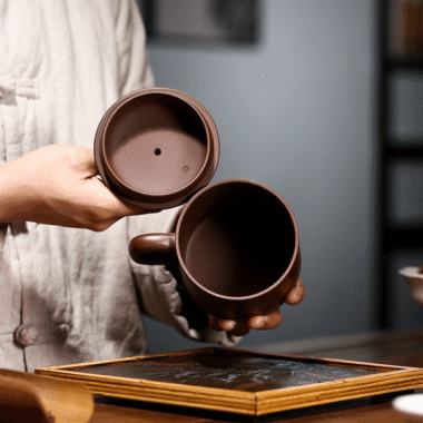 Yixing Zisha Tea Mug [Flying Dragon] (Zi Ni – 380ml)