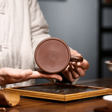 Yixing Zisha Tea Mug [Flying Dragon] (Zi Ni – 380ml)