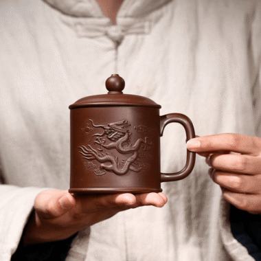 Yixing Zisha Tea Mug [Flying Dragon] (Zi Ni – 380ml)