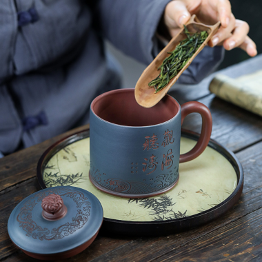 Yixing Zisha Tea Mug [Guanhai Tingtao/Shanshui] (Di Cao Qing / Lu Ni – 500ml)
