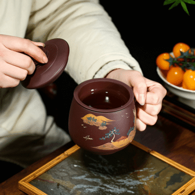 Yixing Zisha Tea Mug with Filter [Shanshui] (Zi Ni – 470ml)