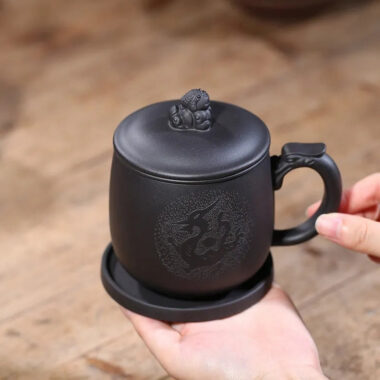 Yixing Zisha Tea Mug with Filter [Teng Long] (Hei Ni – 500ml)