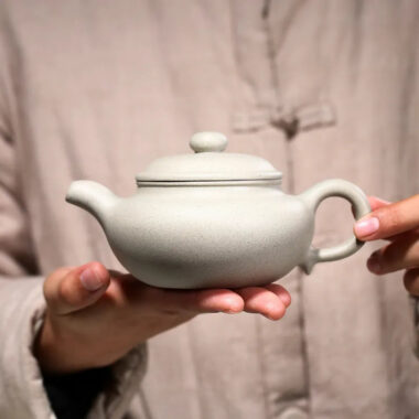 Yixing Zisha Teapot [Antique Pot] (Bai Duan Ni – 300ml)