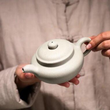 Yixing Zisha Teapot [Antique Pot] (Bai Duan Ni – 300ml)
