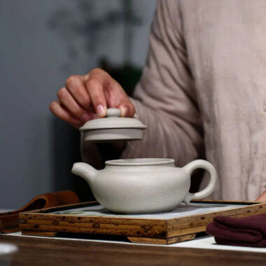 Yixing Zisha Teapot [Antique Pot] (Bai Duan Ni – 300ml)