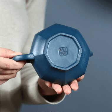 Yixing Zisha Teapot [Bafang Baoling] (Tian Qing Ni – 270ml)