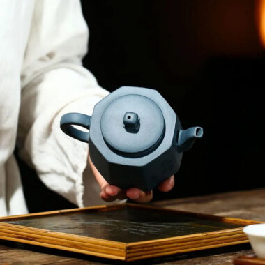 Yixing Zisha Teapot [Bafang Qing Yun] (Tian Qing Ni – 230ml)