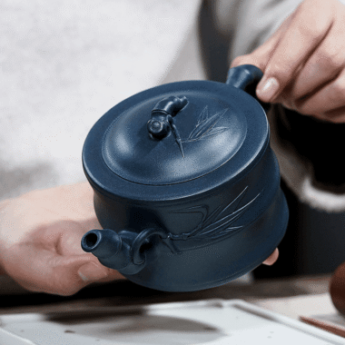 Yixing Zisha Teapot [Bamboo] (Tian Qing Ni – 320ml)