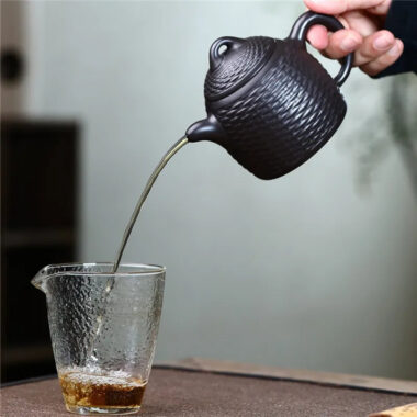 Yixing Zisha Teapot [Bamboo Weaving Qin Quan] (Hei Ni – 260ml)