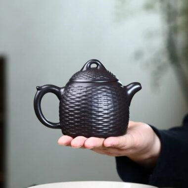 Yixing Zisha Teapot [Bamboo Weaving Qin Quan] (Hei Ni – 260ml)