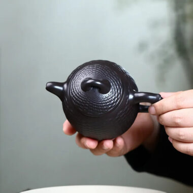 Yixing Zisha Teapot [Bamboo Weaving Qin Quan] (Hei Ni – 260ml)