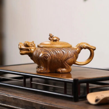 Yixing Zisha Teapot [Baxia Fuxi] (Longgu Jinsha – 380ml)