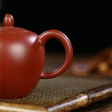 Yixing Zisha Teapot [Beauty Shoulder] (Dahongpao – 200ml)