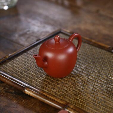 Yixing Zisha Teapot [Beauty Shoulder] (Dahongpao – 200ml)