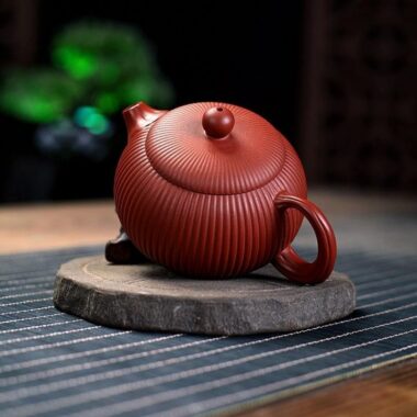 Yixing Zisha Teapot [Begonia Xishi] (Dahongpao – 200ml)