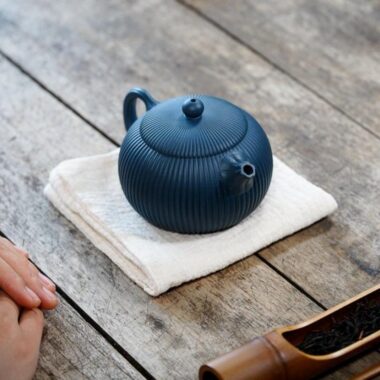 Yixing Zisha Teapot [Begonia Xishi] (Tian Qing Ni – 260ml)