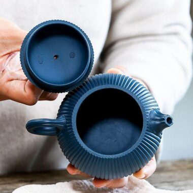 Yixing Zisha Teapot [Begonia Xishi] (Tian Qing Ni – 260ml)